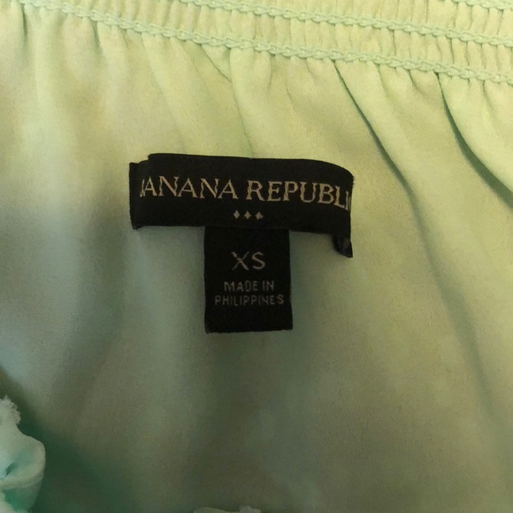 Banana Republic Textured Blouse - Picture 4 of 4